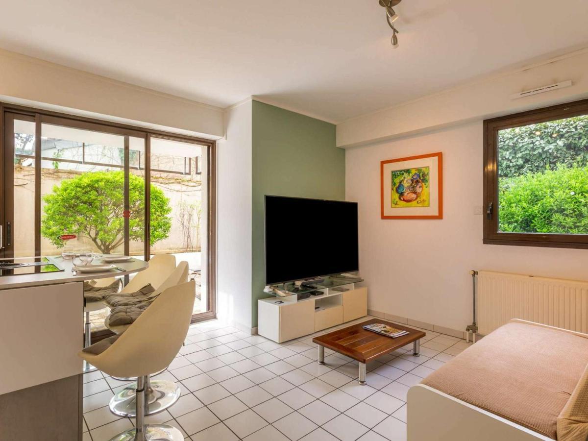Apartamento Bel Renove Avec Terrasse Et Parking, Proche Plage Et Commerces - Halles - Fr-1-3-530 *